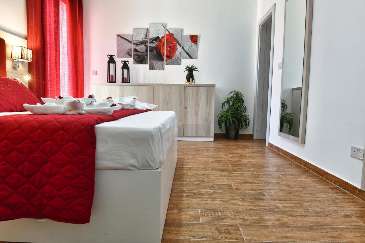 A Bed Of Roses Apartment Marsalforn Exterior foto
