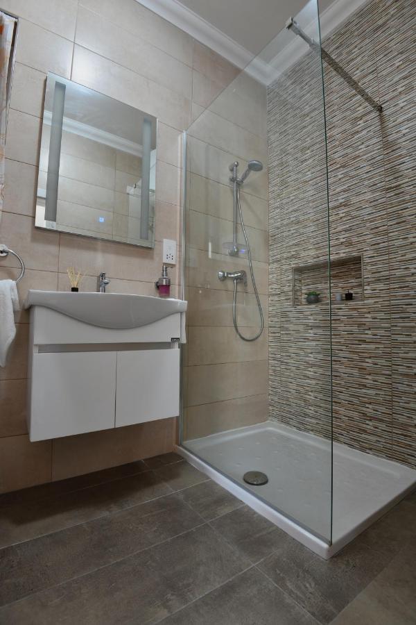 A Bed Of Roses Apartment Marsalforn Exterior foto