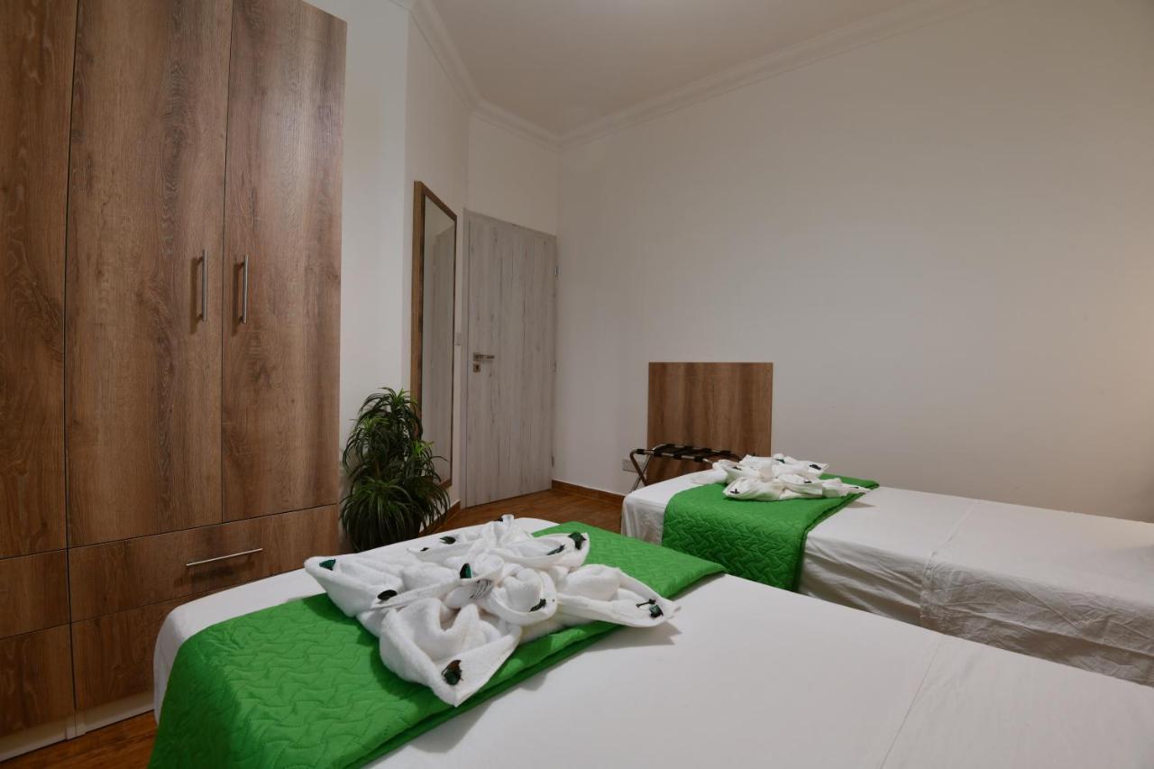 A Bed Of Roses Apartment Marsalforn Exterior foto